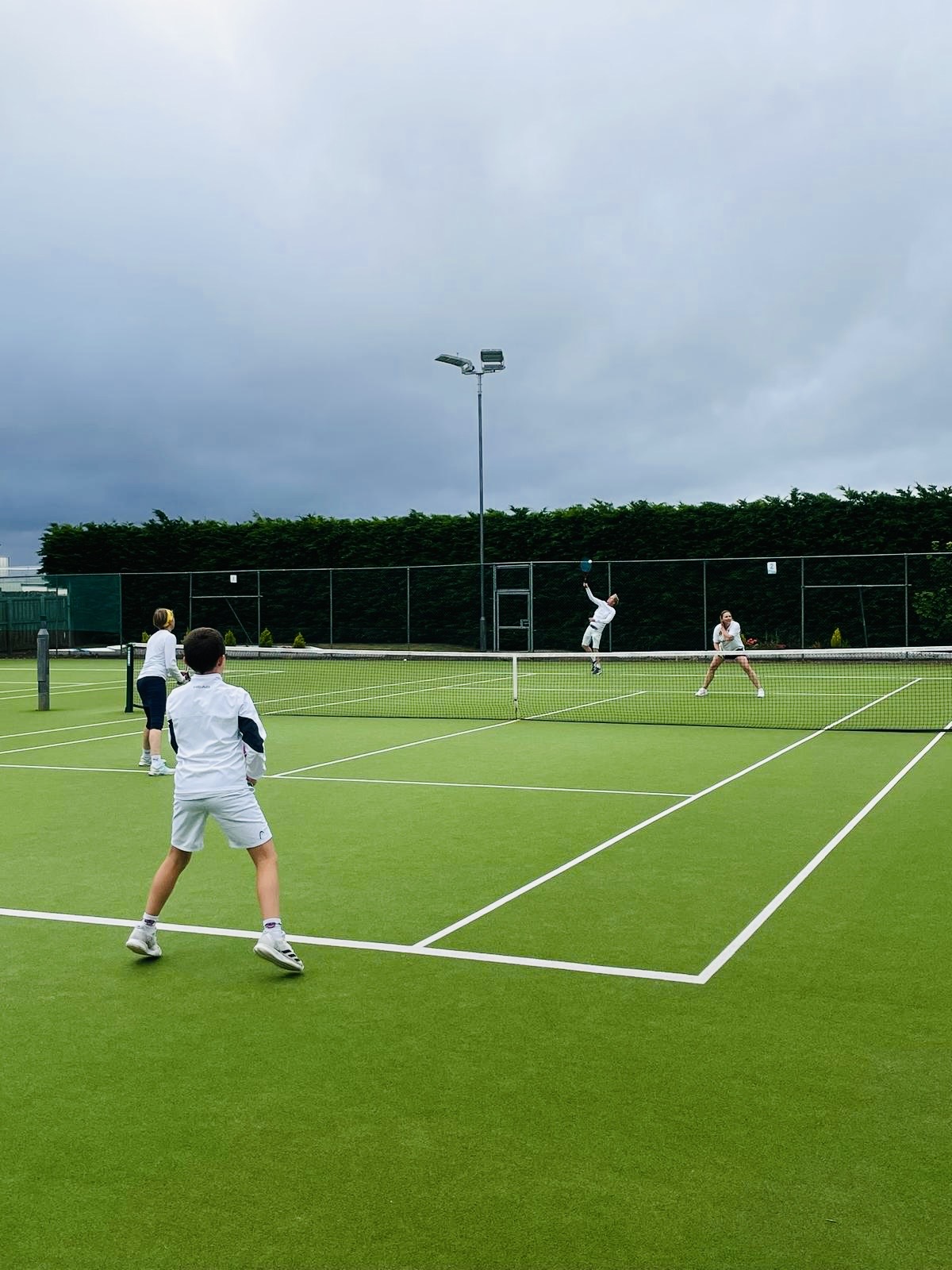 7 Floodlit Tennis Courts